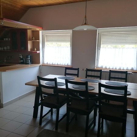 Ferienwohnung Sara Vendeghaz Balatonkeresztúr Exterior foto